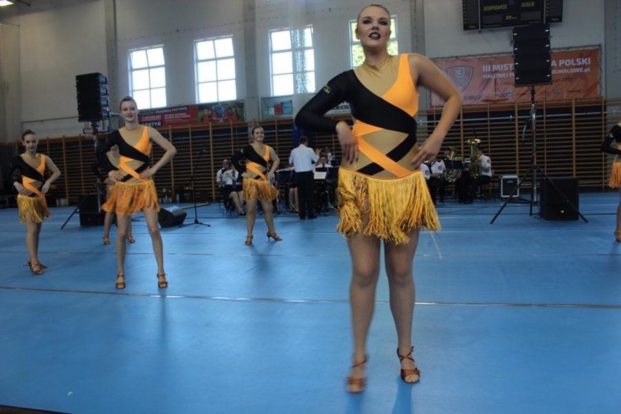 Podwójne święto gostyńskich mażoretek