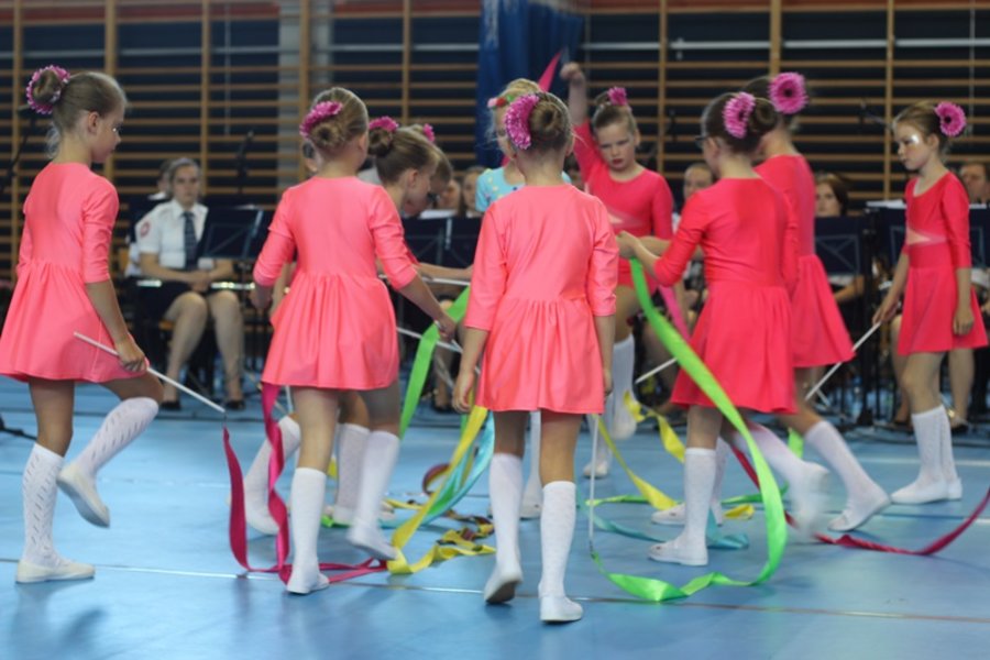 Podwójne święto gostyńskich mażoretek