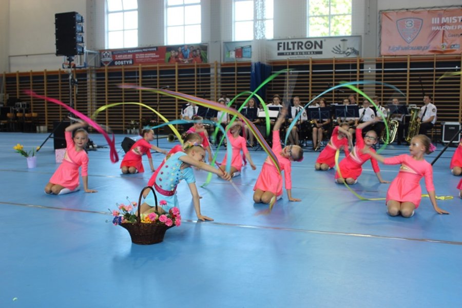 Podwójne święto gostyńskich mażoretek