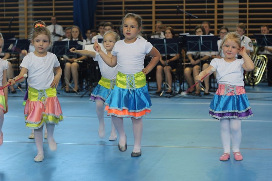 Podwójne święto gostyńskich mażoretek