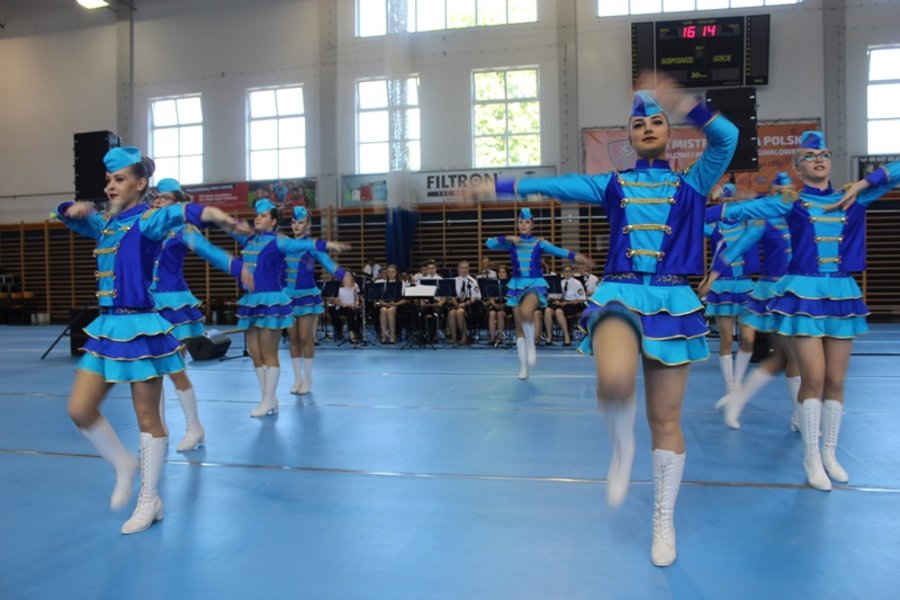 Podwójne święto gostyńskich mażoretek