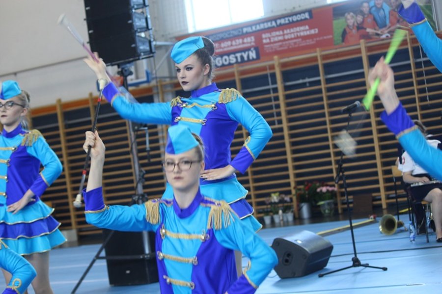 Podwójne święto gostyńskich mażoretek