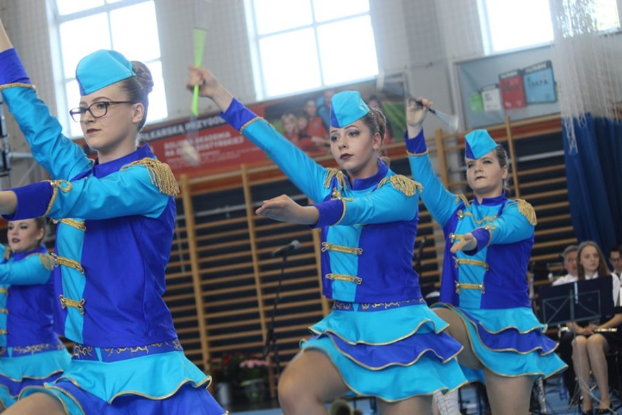 Podwójne święto gostyńskich mażoretek