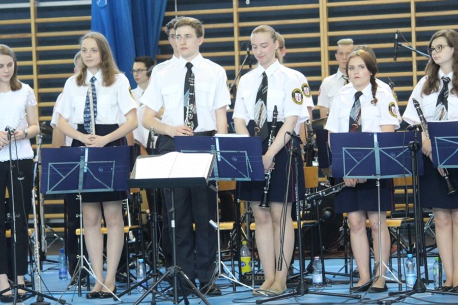 Podwójne święto gostyńskich mażoretek