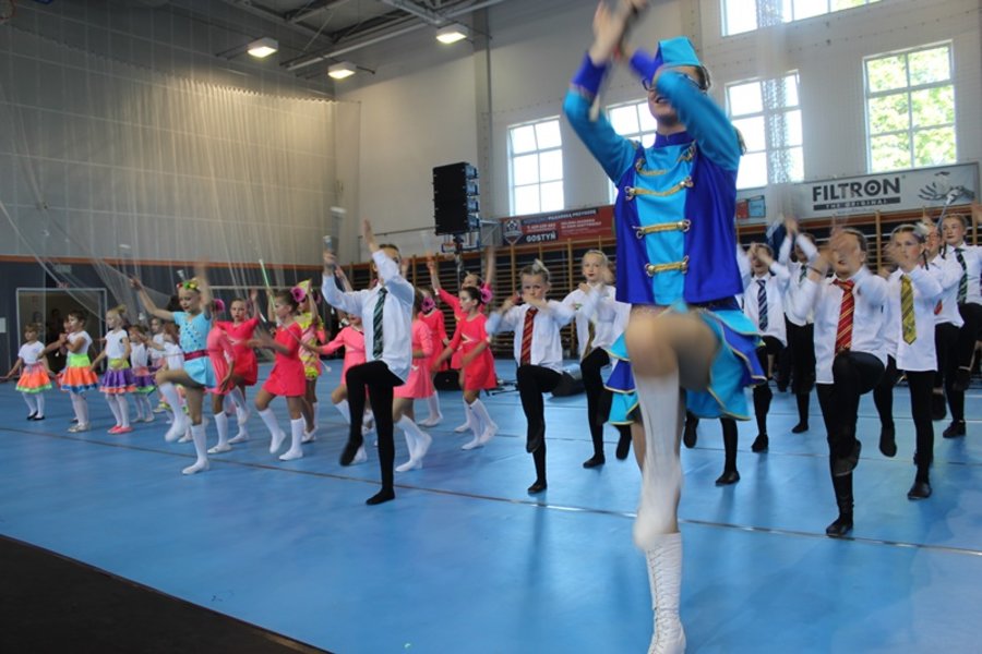 Podwójne święto gostyńskich mażoretek