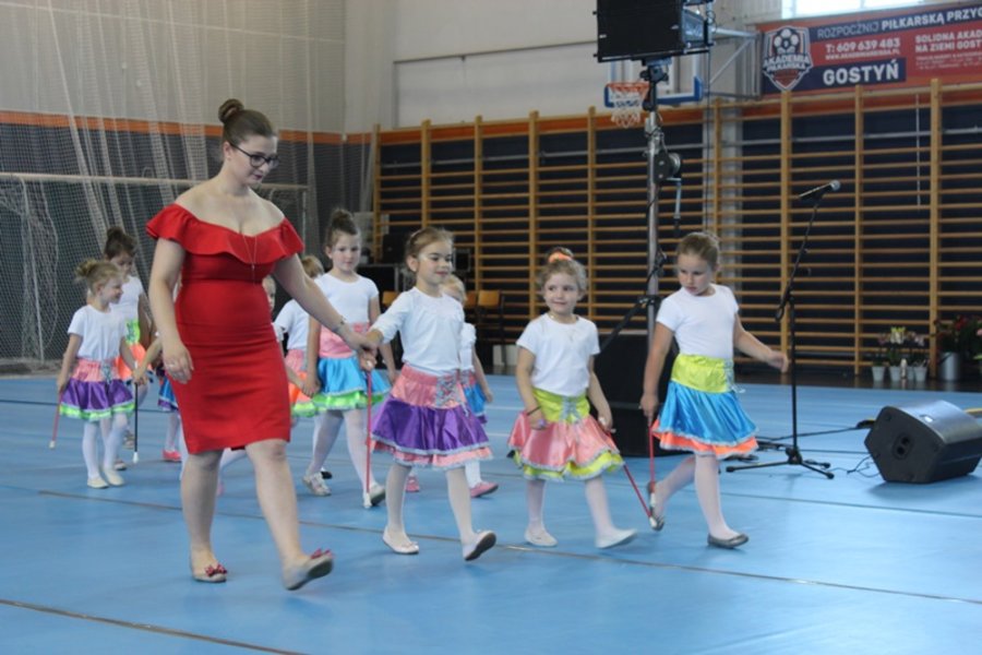 Podwójne święto gostyńskich mażoretek