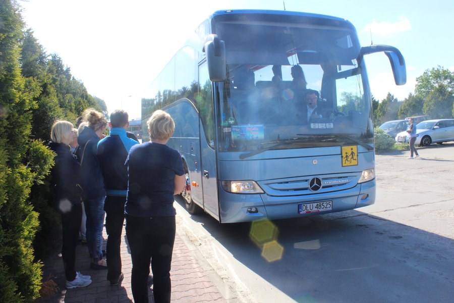 Autokar wycofany, rodzice wściekali