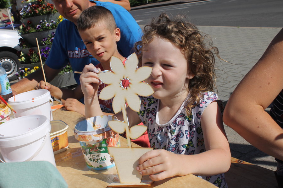 Dzień dziecka w kwiatowym nastroju