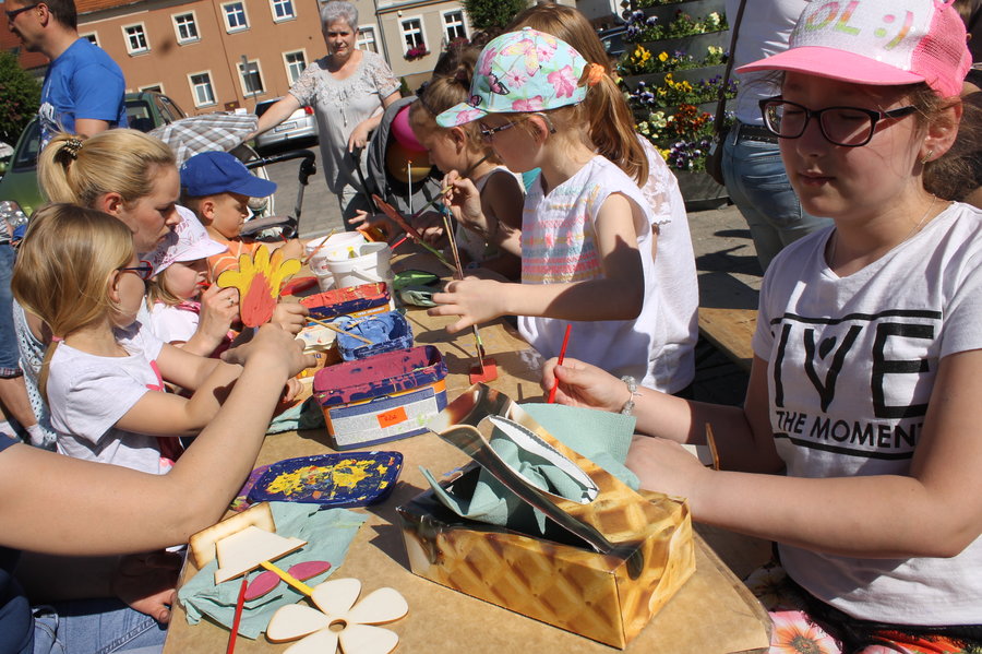 Dzień dziecka w kwiatowym nastroju