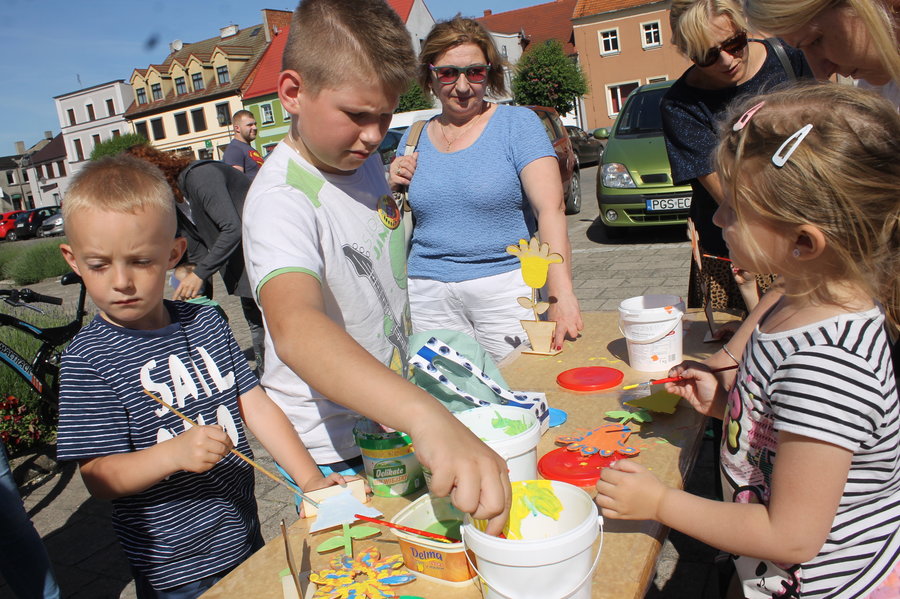 Dzień dziecka w kwiatowym nastroju