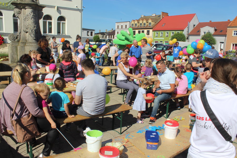 Dzień dziecka w kwiatowym nastroju