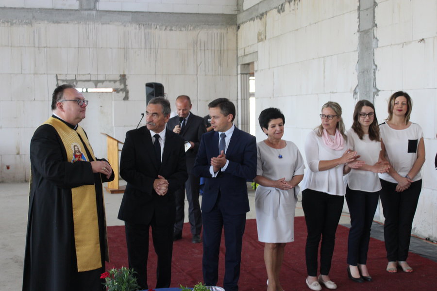 Wmurowali kamień węgielny