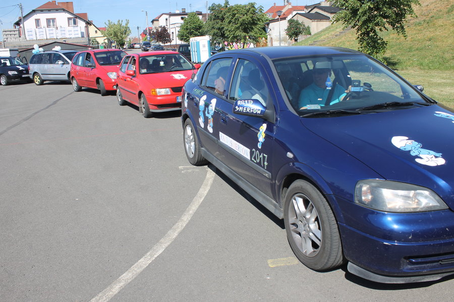 Oni kochają smerfne przygody...