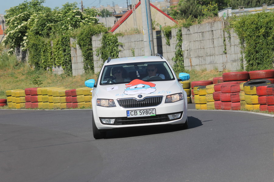 Oni kochają smerfne przygody...