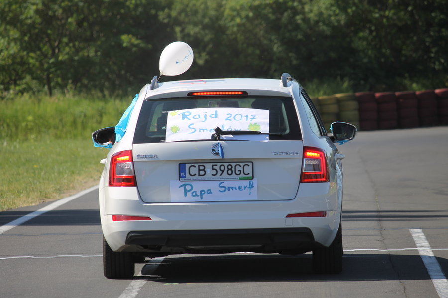 Oni kochają smerfne przygody...