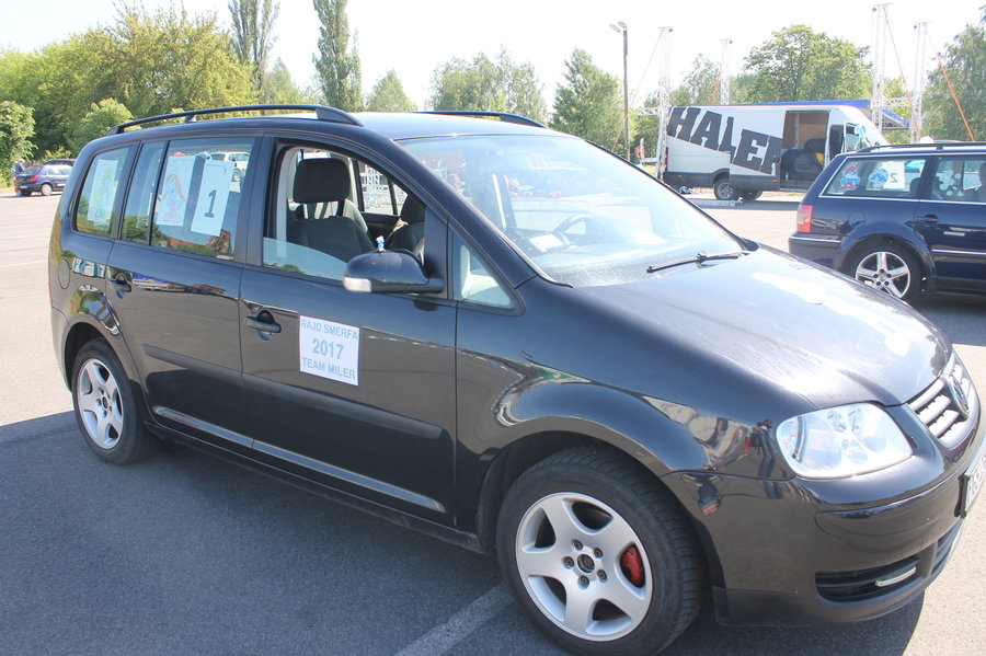 Oni kochają smerfne przygody...