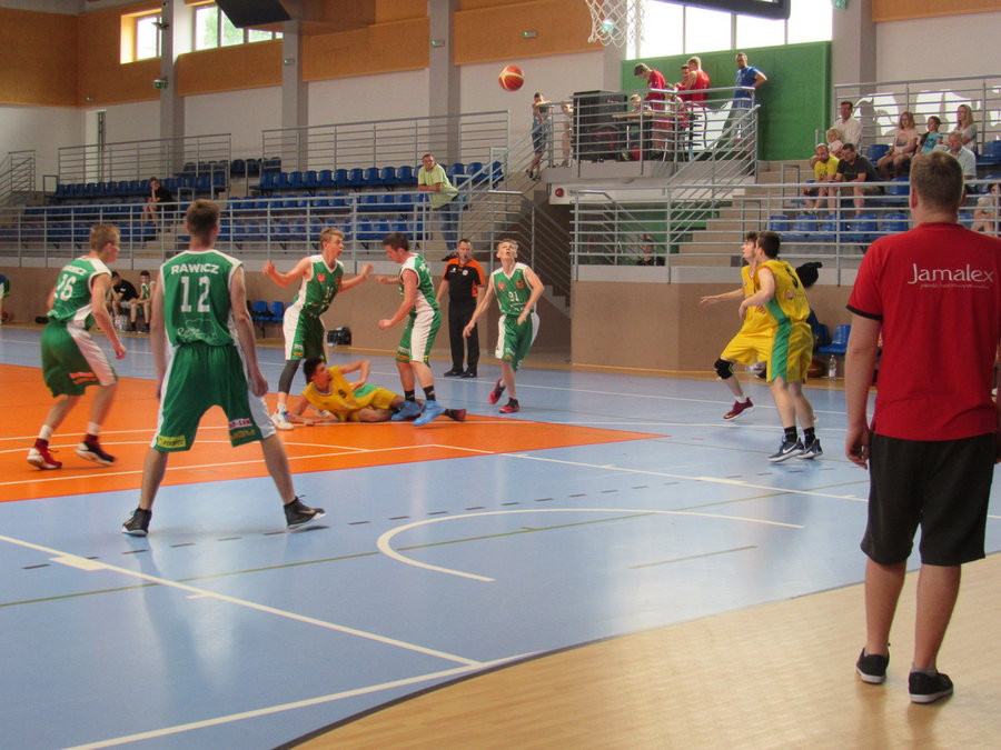 Puchar pojechał do Rawicza