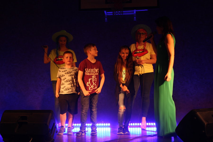 Uciekli z Rozmusem przed deszczem