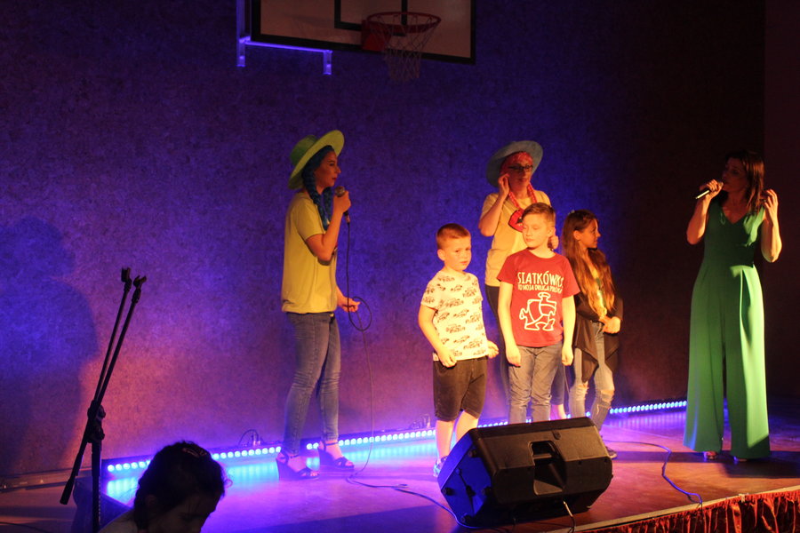 Uciekli z Rozmusem przed deszczem