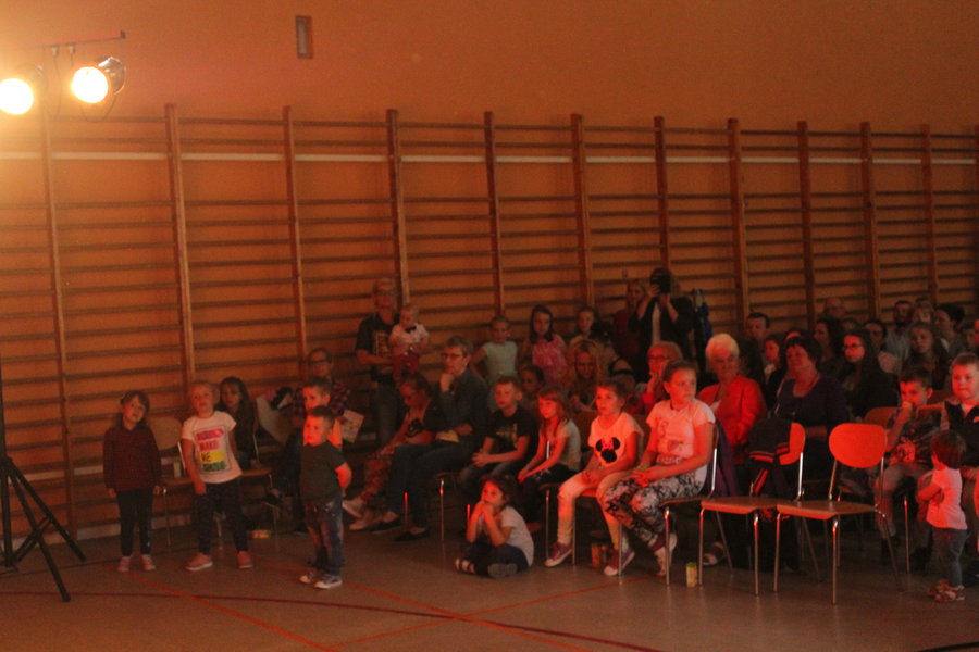 Uciekli z Rozmusem przed deszczem