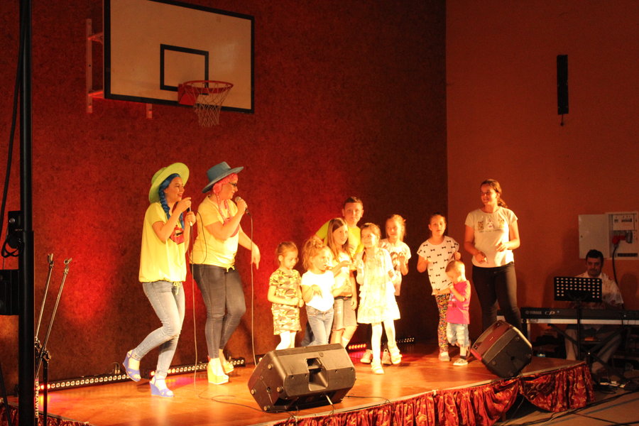 Uciekli z Rozmusem przed deszczem