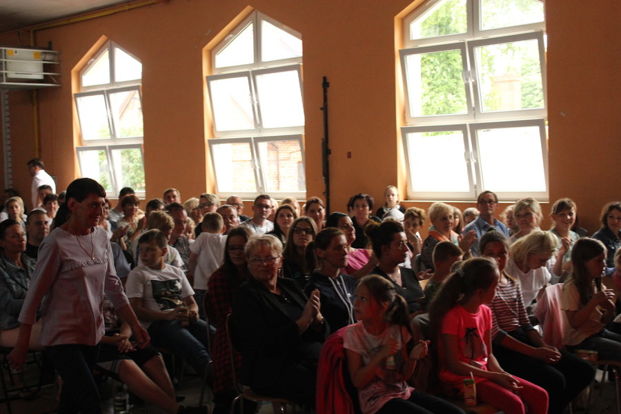 Uciekli z Rozmusem przed deszczem