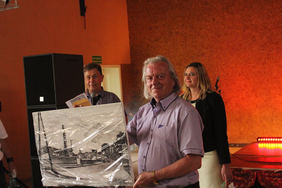 Uciekli z Rozmusem przed deszczem