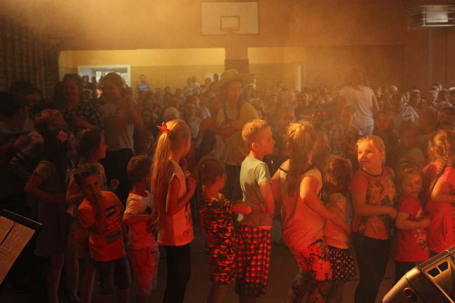 Uciekli z Rozmusem przed deszczem