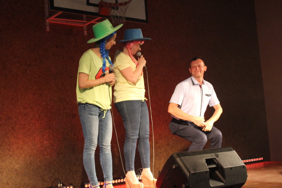 Uciekli z Rozmusem przed deszczem