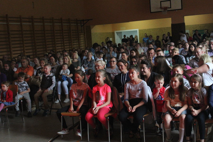 Uciekli z Rozmusem przed deszczem