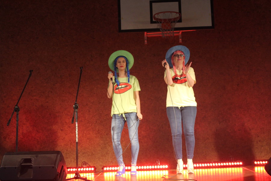 Uciekli z Rozmusem przed deszczem