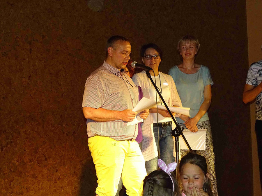 Uciekli z Rozmusem przed deszczem