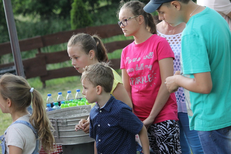 Dobrą zabawę przerwała ulewa