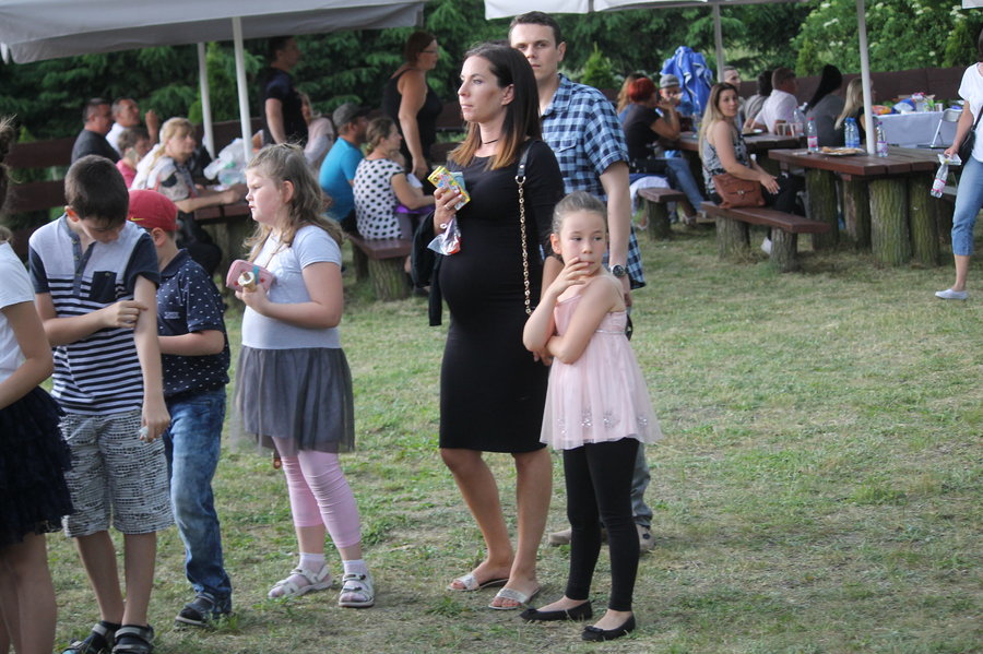 Dobrą zabawę przerwała ulewa