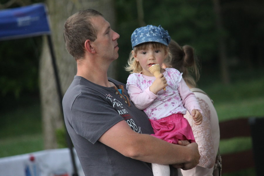 Dobrą zabawę przerwała ulewa