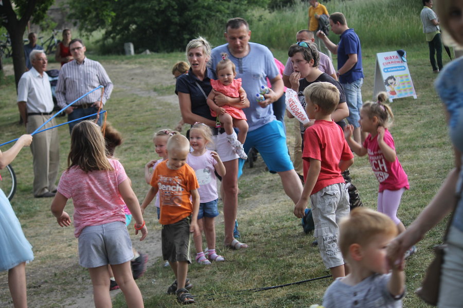 Dobrą zabawę przerwała ulewa