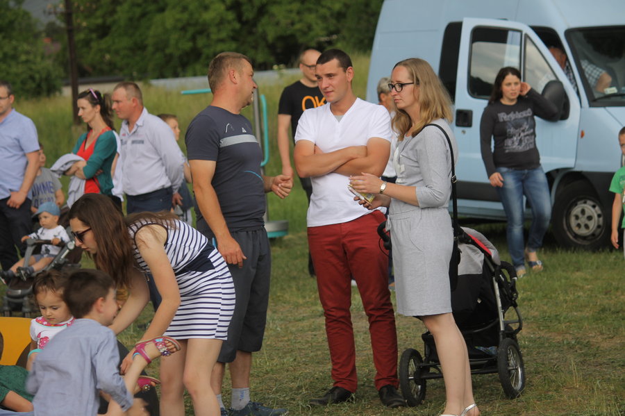 Dobrą zabawę przerwała ulewa