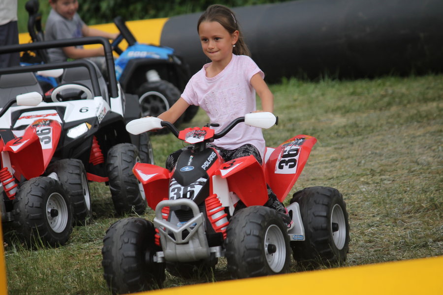 Dobrą zabawę przerwała ulewa