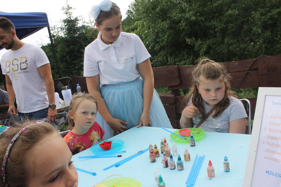 Dobrą zabawę przerwała ulewa