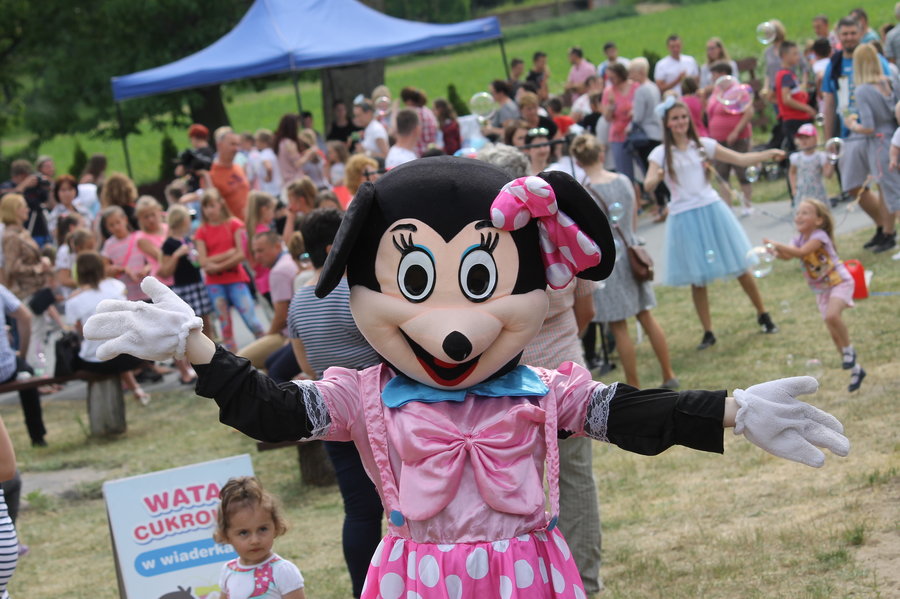 Dobrą zabawę przerwała ulewa