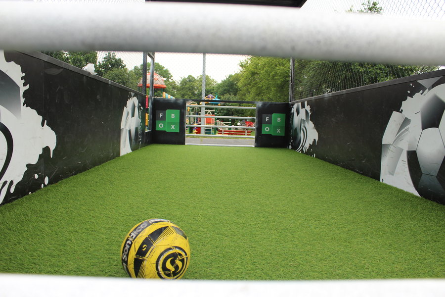 Mobilne boisko na wałach