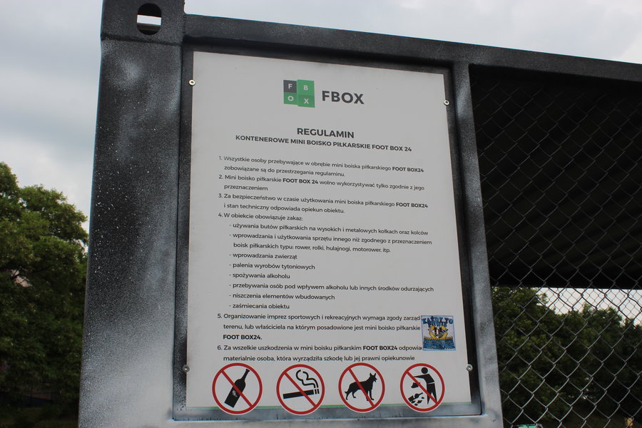 Mobilne boisko na wałach