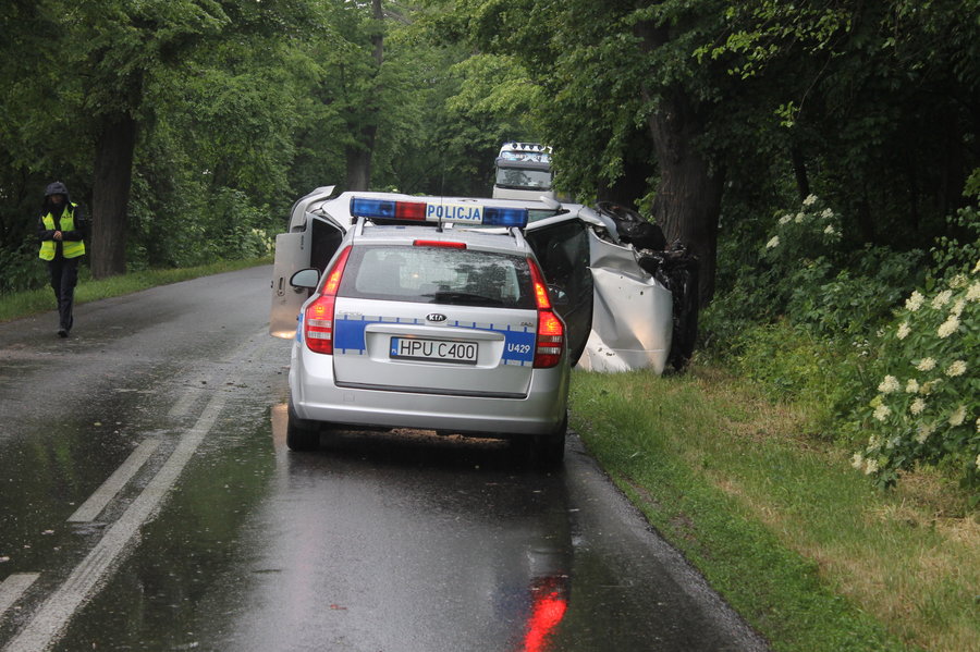 Wypadek w Szelejewie. Kierowca w ciężkim stanie