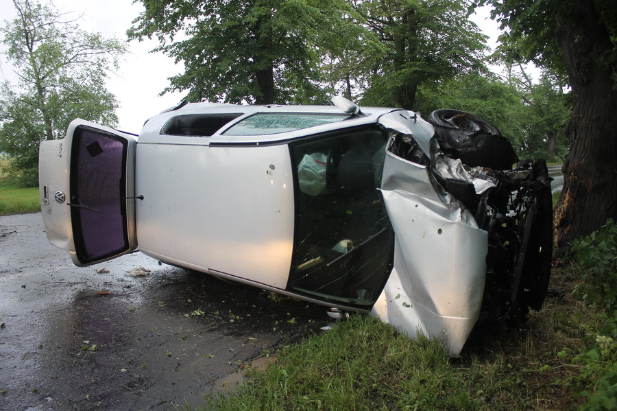 Wypadek w Szelejewie. Kierowca w ciężkim stanie