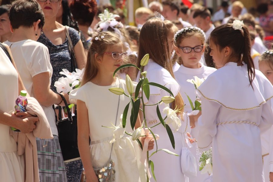 Procesja przeszła ulicami Gostynia - film
