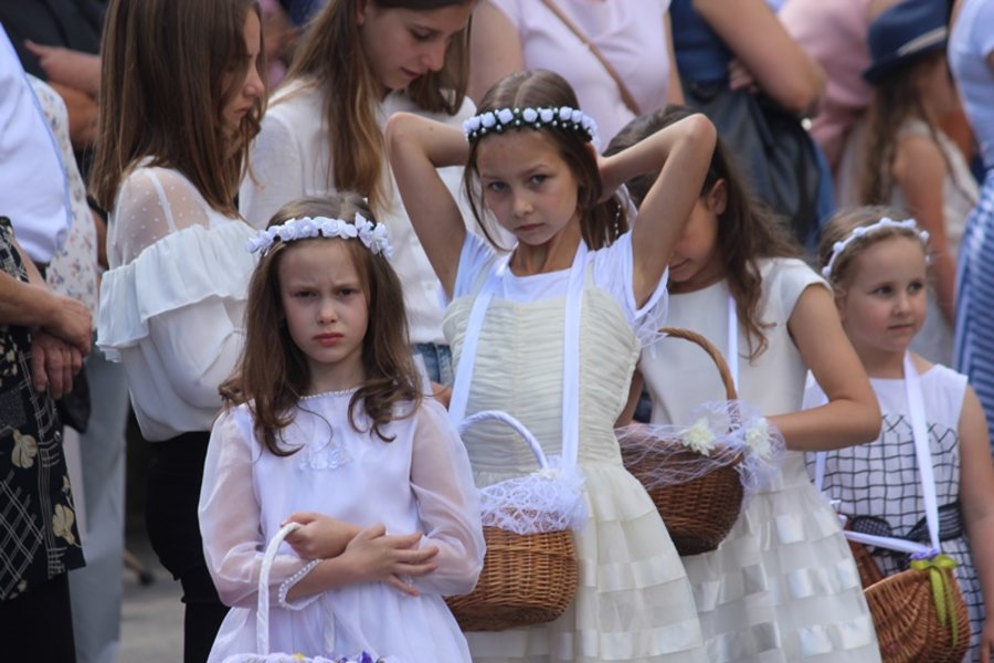 Procesja przeszła ulicami Gostynia - film