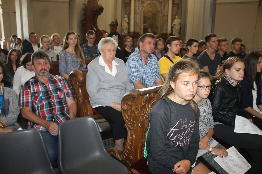 Setki młodych na Świętej Górze