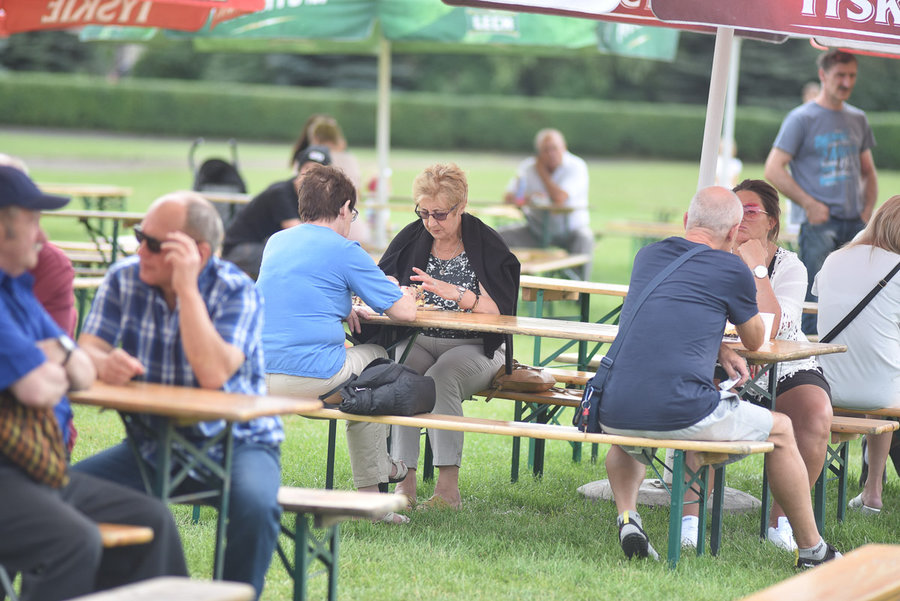 Parafiada ściąga całe rodziny (FILM i FOTO)
