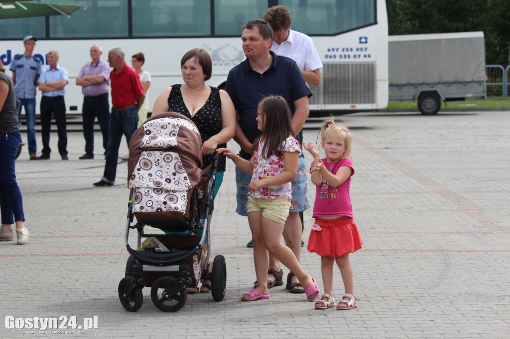 Spódnice zawirowały na parkiecie