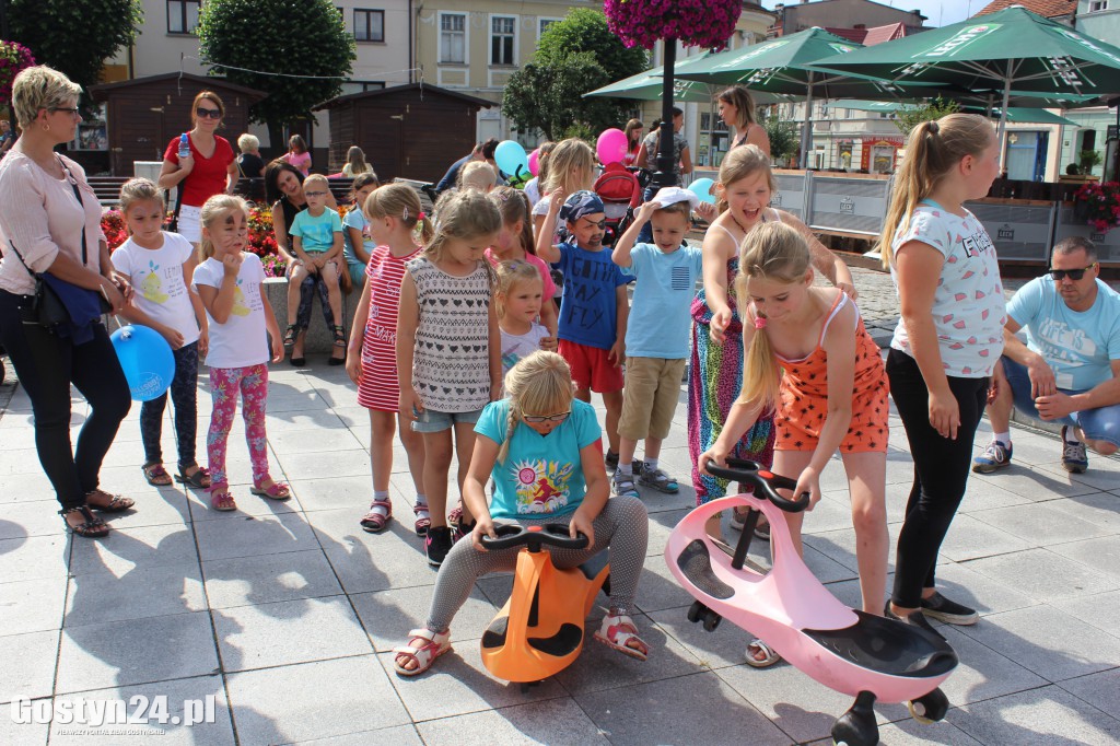 Pirackie zabawy na gostyńskim rynku